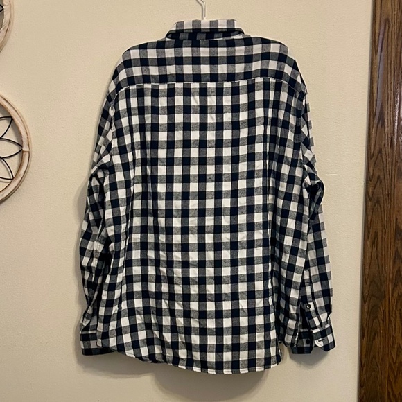 Men’s Thick Flannel, Navy and White Plaid, Size 2XL - Picture 2 of 7